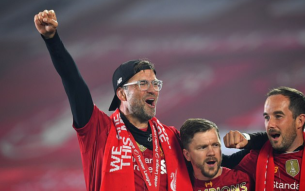 世欧预战报：帕洛特戴帽+绝杀，爱尔兰3-2匈牙利，挺进附加赛（世欧预赛报：帕洛特戴帽补时绝杀，爱尔兰3比2击败匈牙利闯入附加赛）