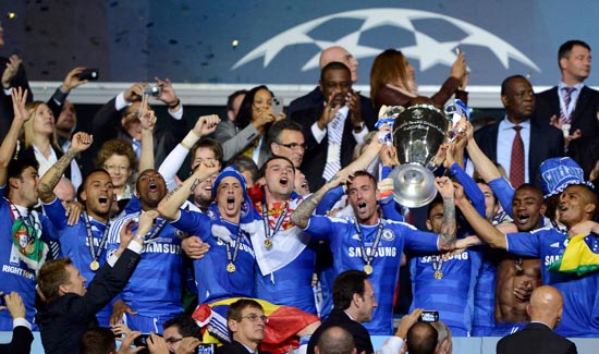 何意味？桑乔发帖：你必须对我有用才能待在我身边（用意何在？桑乔发文：对我有用的人才能留在我身边）