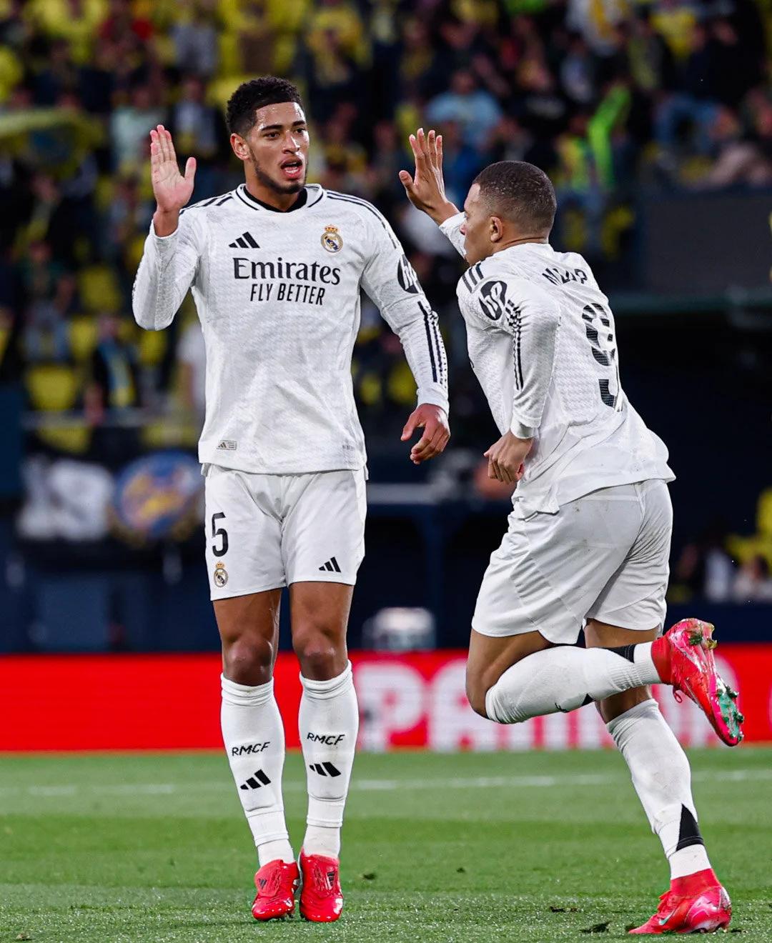 荷媒：阿贾克斯总监和滕哈格进行了长时间交谈，希望他二进宫