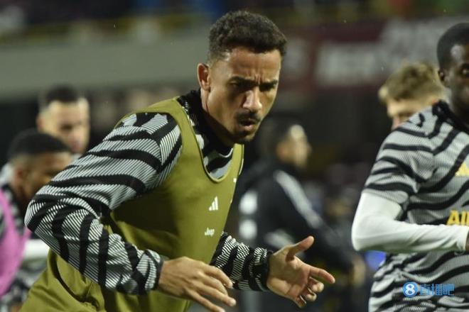 中超球队阵容分析：武汉三镇阵容变化,